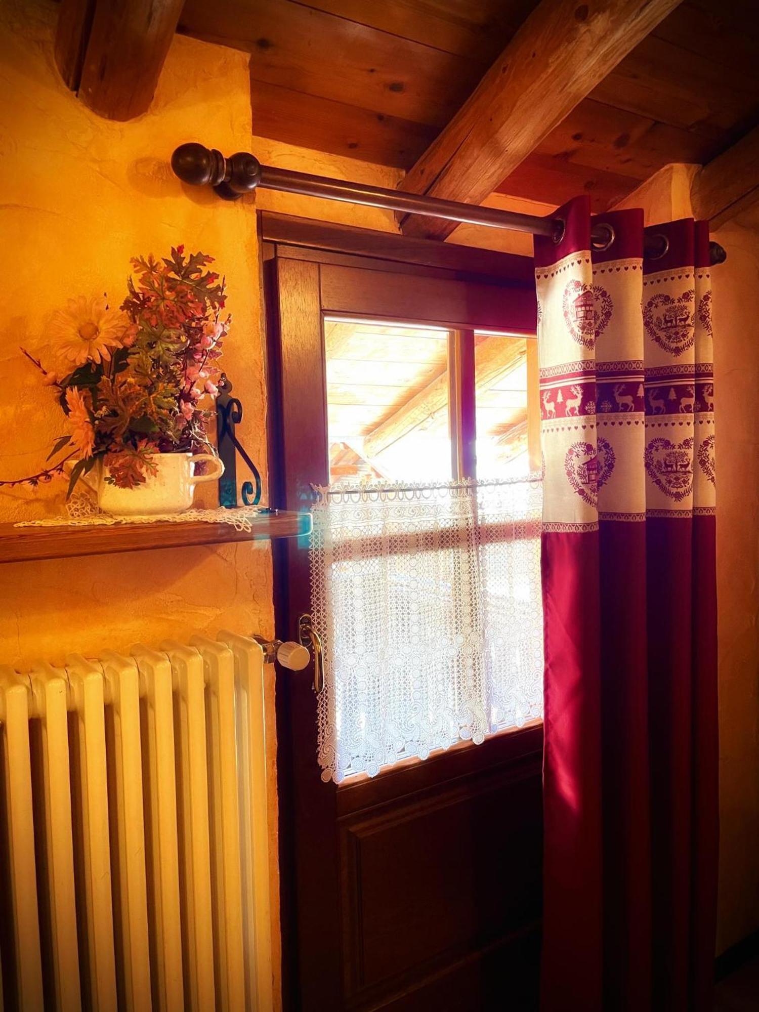 Residence Trompe-L'Oeil Champoluc Kültér fotó
