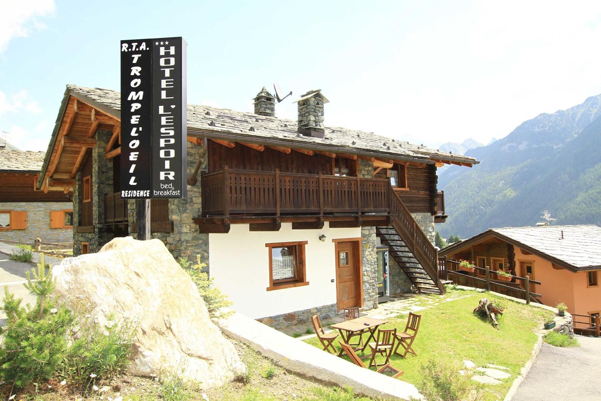 Residence Trompe-L'Oeil Champoluc Kültér fotó